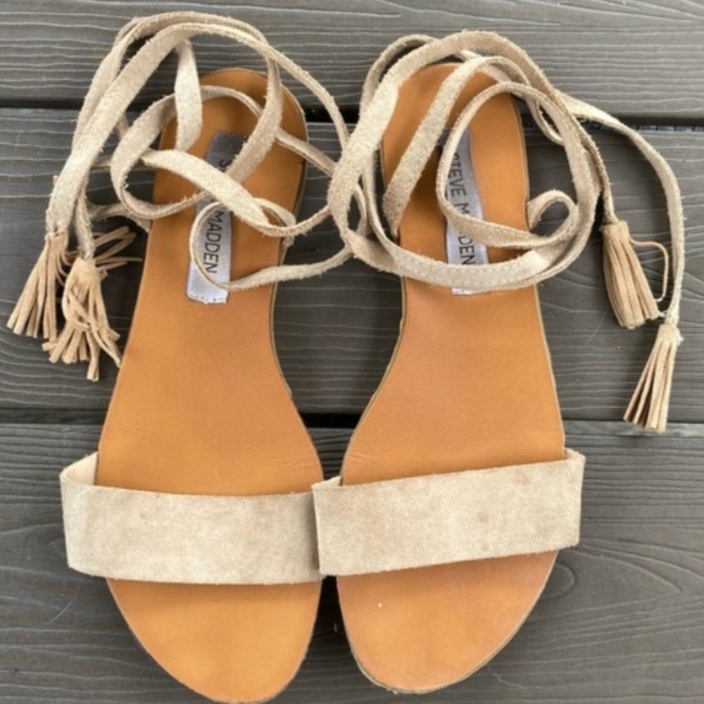 Steve Madden lace up gladiator sandals - size 7.5